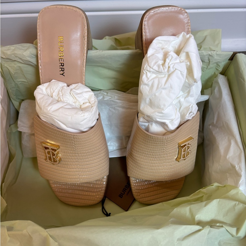 Burberry Tan Sandals